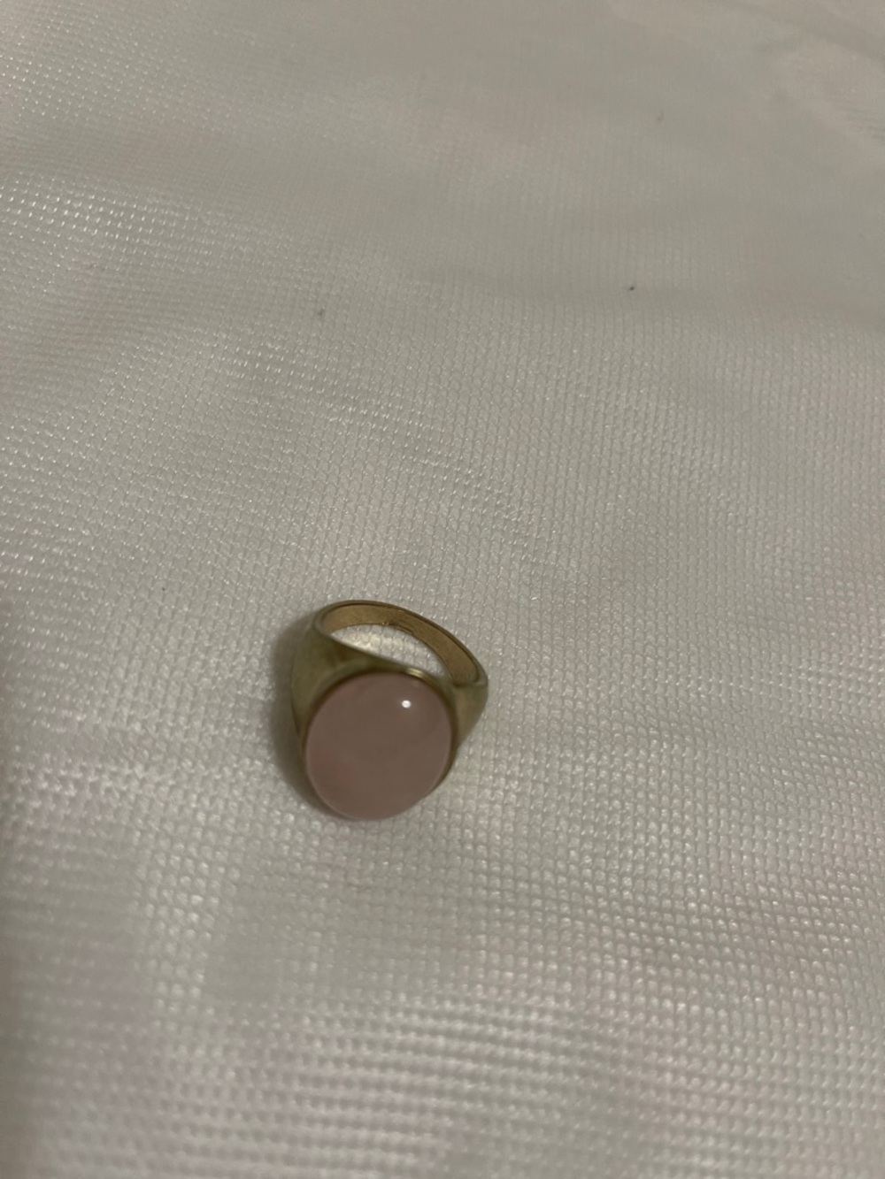 Pink stone ring size 7 excellent condition